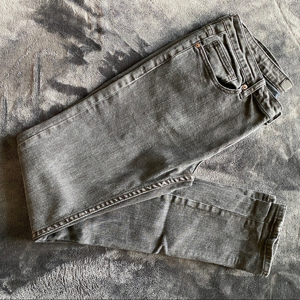 Forever 21 Skinny Jeans (32x32)
